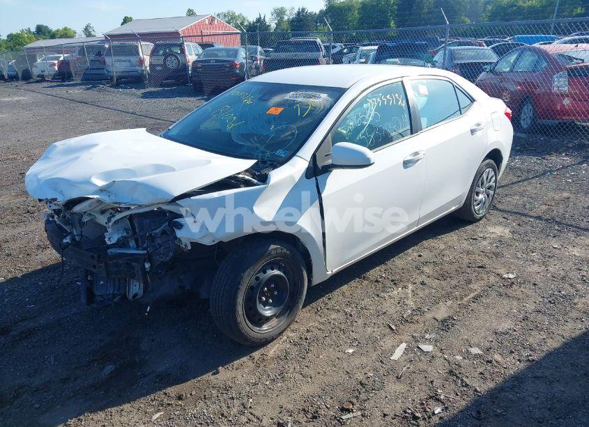 Photo 2 of 2017 Toyota Corolla LE (VIN 2T1BURHE5HC769757)