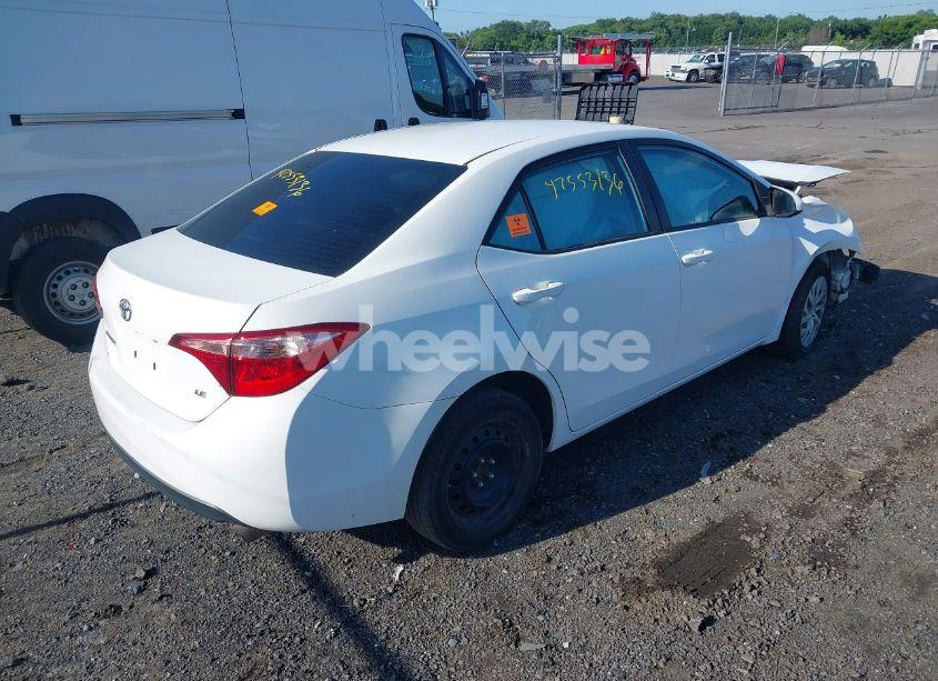 Photo 4 of 2017 Toyota Corolla LE (VIN 2T1BURHE5HC769757)