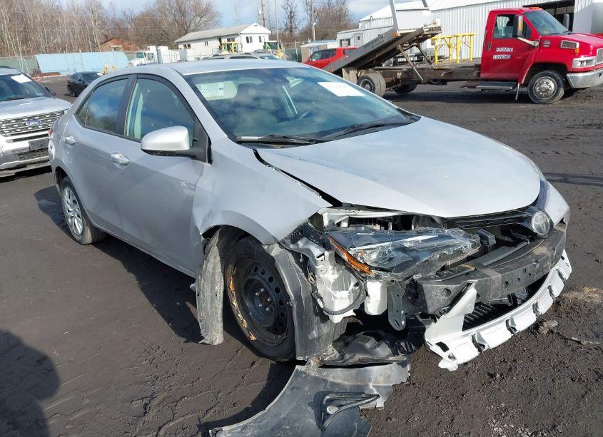 2017 Toyota Corolla LE (VIN 2T1BURHE5HC770262) main photo