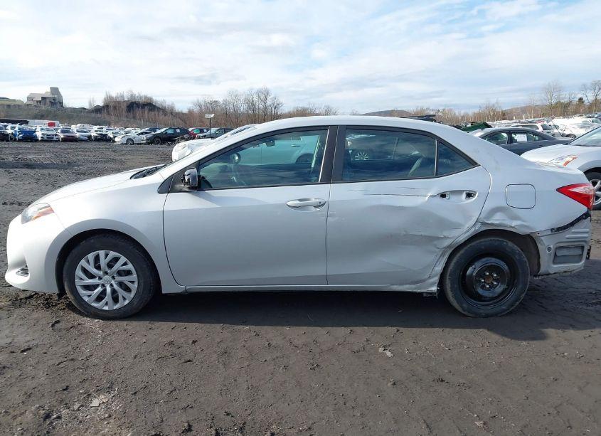 Photo 14 of 2017 Toyota Corolla LE (VIN 2T1BURHE5HC770262)