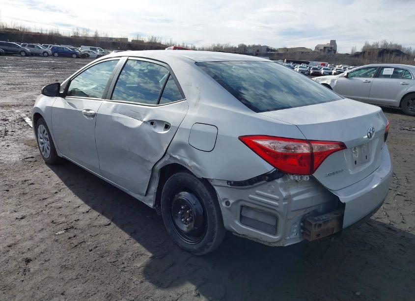 Photo 3 of 2017 Toyota Corolla LE (VIN 2T1BURHE5HC770262)