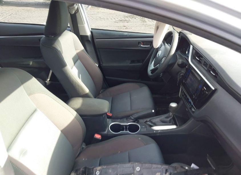 Photo 5 of 2017 Toyota Corolla LE (VIN 2T1BURHE5HC770262)