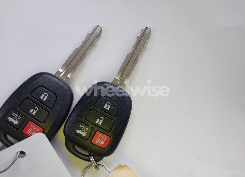 Photo 11 of 2017 Toyota Corolla SE (VIN 2T1BURHE5HC780113)