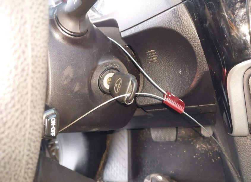 Photo 11 of 2017 Toyota Corolla LE (VIN 2T1BURHE5HC800893)