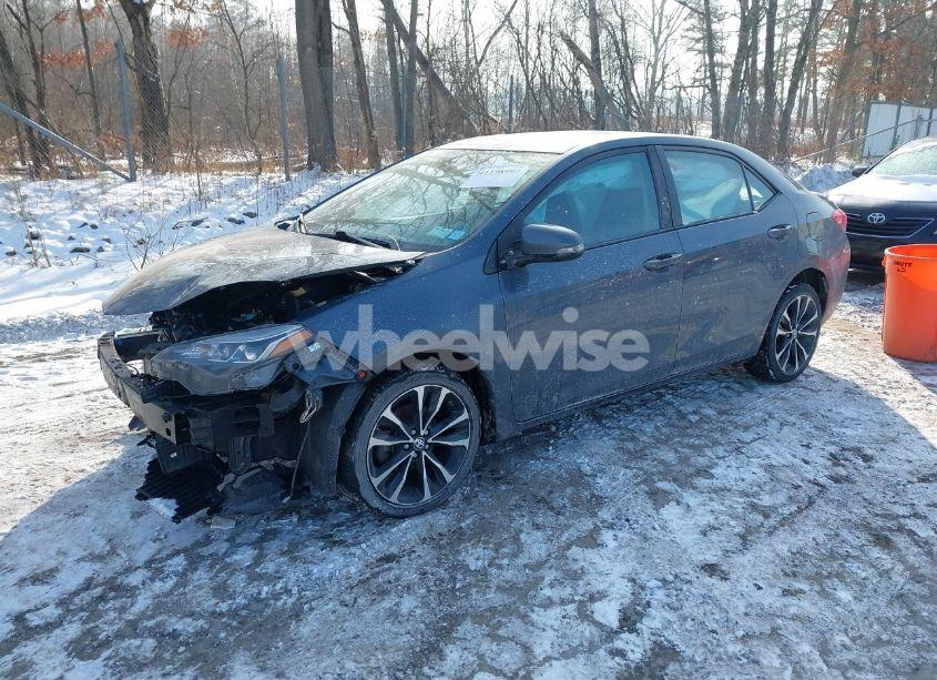 Photo 2 of 2017 Toyota Corolla SE (VIN 2T1BURHE5HC817337)