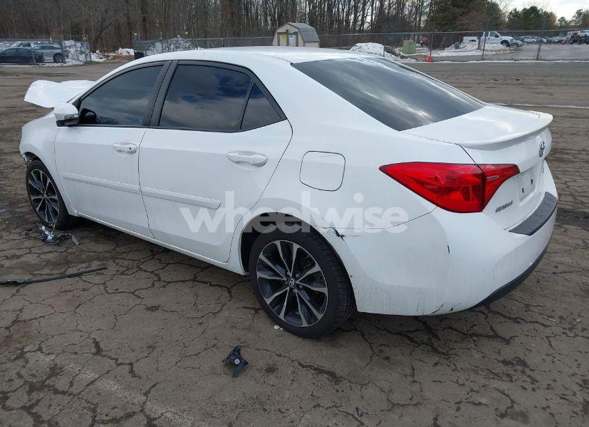 Photo 3 of 2017 Toyota Corolla SE (VIN 2T1BURHE5HC820982)