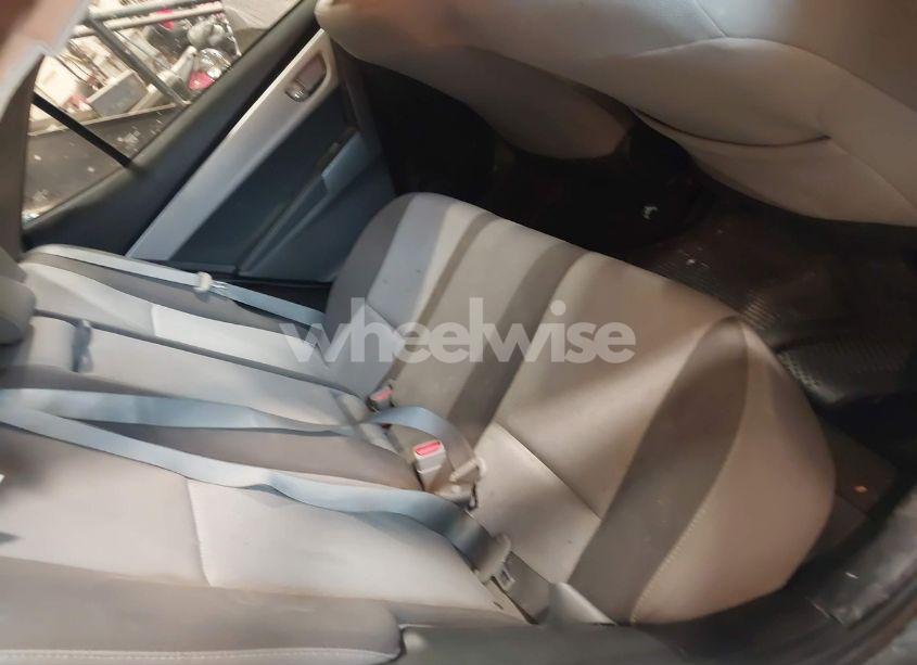 Photo 8 of 2017 Toyota Corolla LE (VIN 2T1BURHE5HC827589)