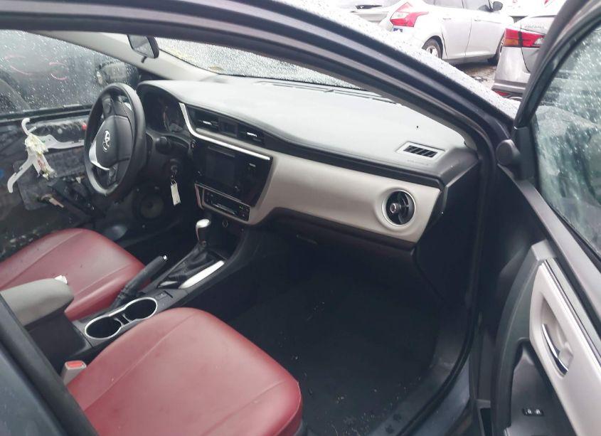 Photo 5 of 2017 Toyota Corolla LE (VIN 2T1BURHE5HC837474)