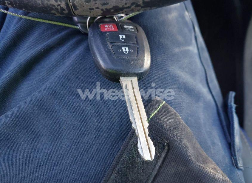 Photo 11 of 2017 Toyota Corolla SE (VIN 2T1BURHE5HC851701)