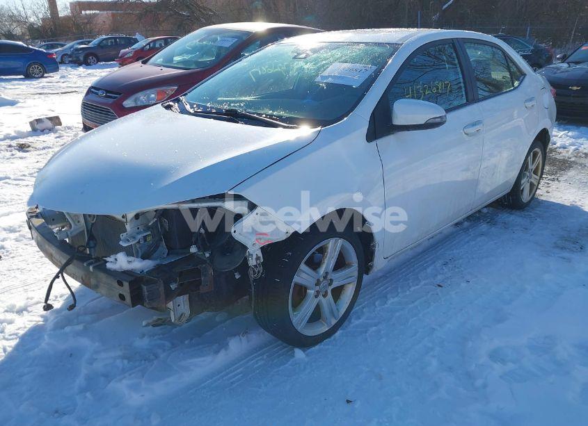 Photo 2 of 2017 Toyota Corolla SE (VIN 2T1BURHE5HC851701)