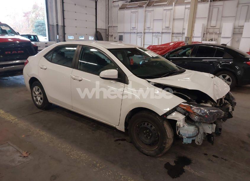 2017 Toyota Corolla L (VIN 2T1BURHE5HC857496) main photo