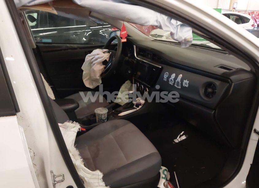 Photo 5 of 2017 Toyota Corolla L (VIN 2T1BURHE5HC857496)