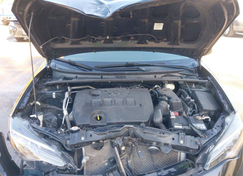 Photo 10 of 2017 Toyota Corolla LE (VIN 2T1BURHE5HC864481)