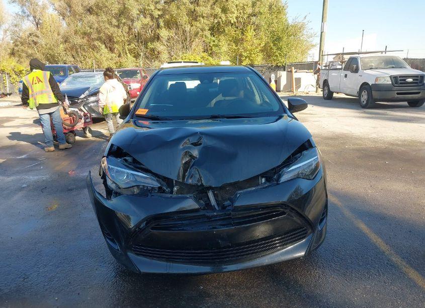 Photo 12 of 2017 Toyota Corolla LE (VIN 2T1BURHE5HC864481)