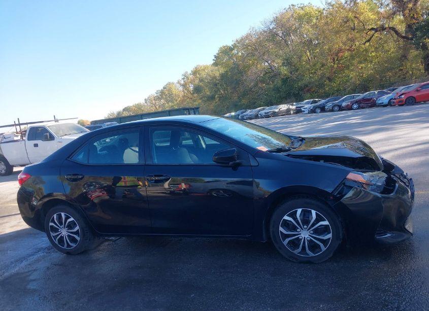 Photo 13 of 2017 Toyota Corolla LE (VIN 2T1BURHE5HC864481)