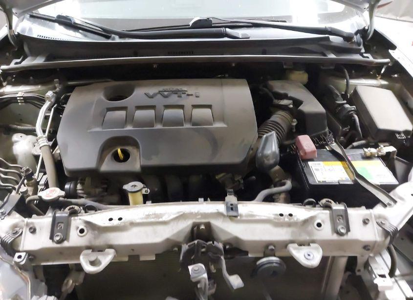 Photo 10 of 2017 Toyota Corolla LE (VIN 2T1BURHE5HC871527)