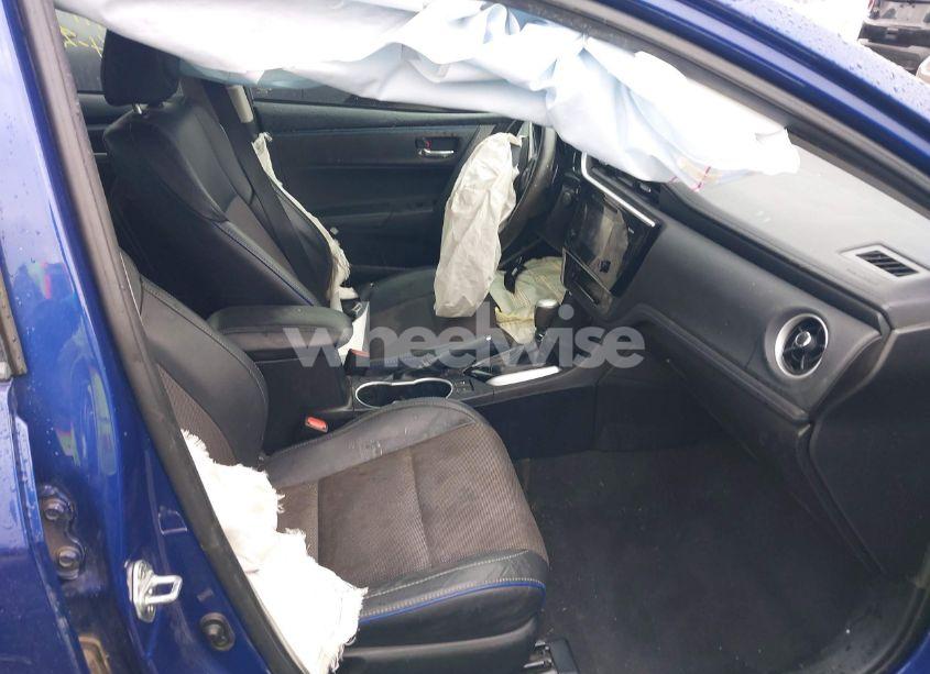 Photo 5 of 2017 Toyota Corolla SE (VIN 2T1BURHE5HC871723)