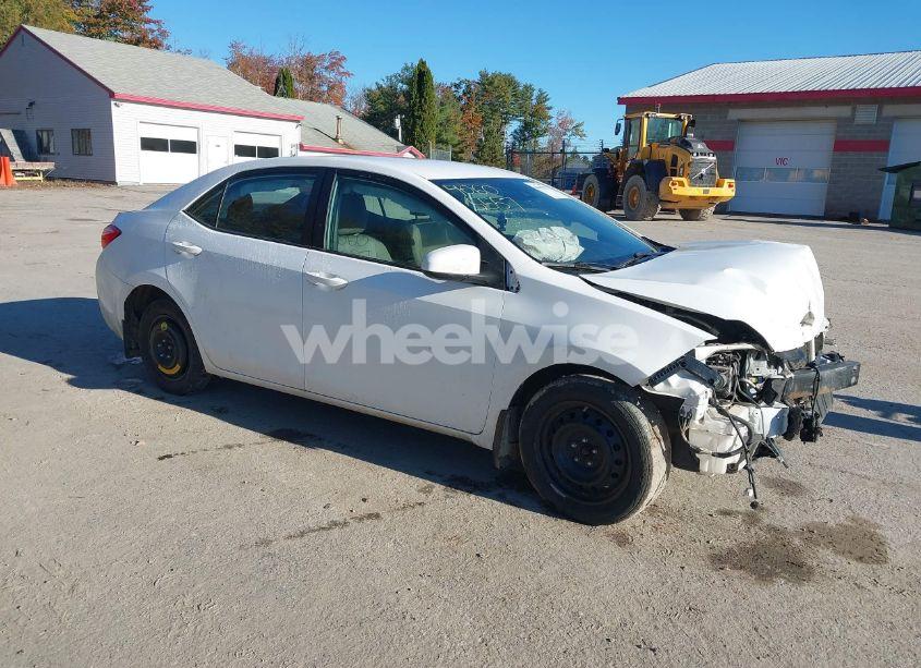 2017 Toyota Corolla LE (VIN 2T1BURHE5HC876422) main photo