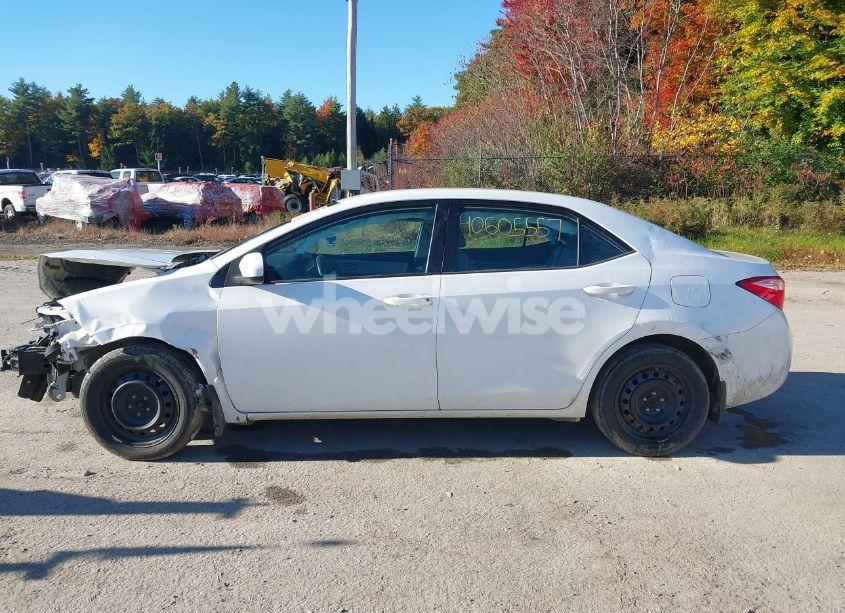 Photo 14 of 2017 Toyota Corolla LE (VIN 2T1BURHE5HC876422)