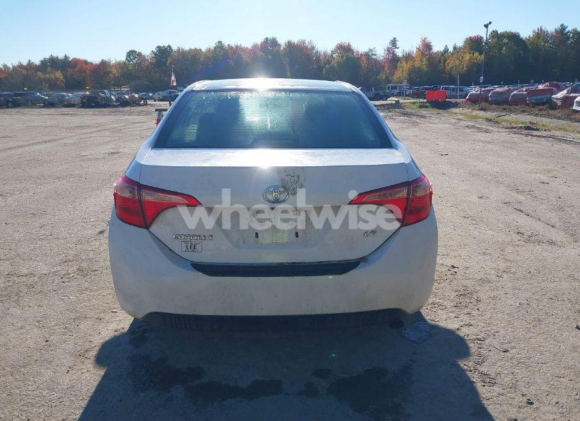 Photo 16 of 2017 Toyota Corolla LE (VIN 2T1BURHE5HC876422)