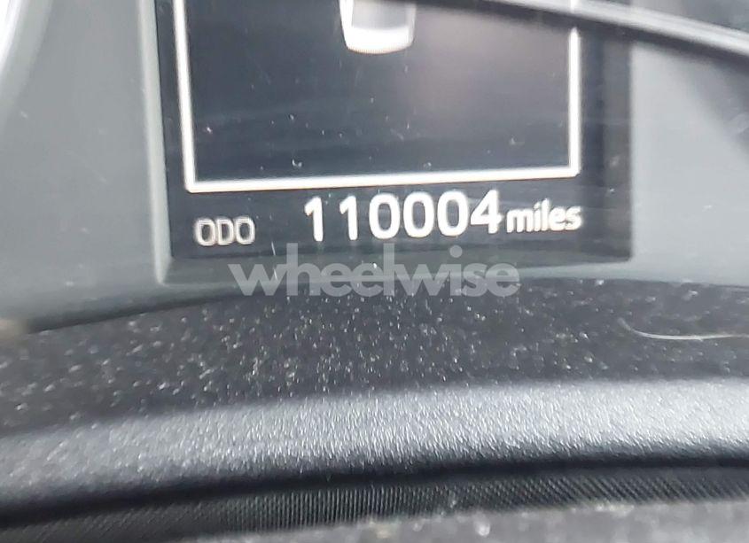 Photo 16 of 2017 Toyota Corolla SE (VIN 2T1BURHE5HC926140)