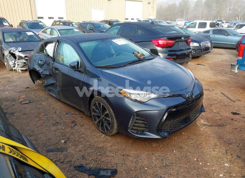 2017 Toyota Corolla SE (VIN 2T1BURHE5HC927658) main photo