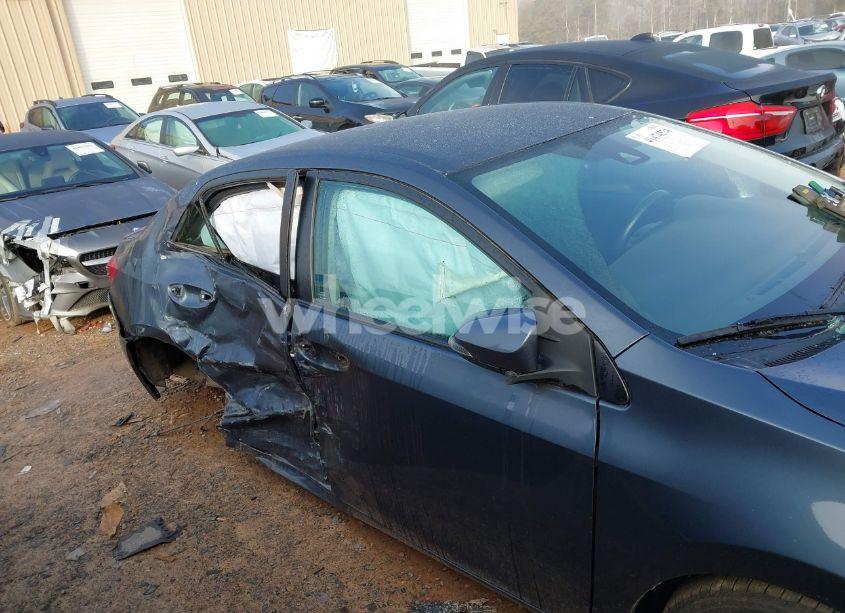 Photo 13 of 2017 Toyota Corolla SE (VIN 2T1BURHE5HC927658)