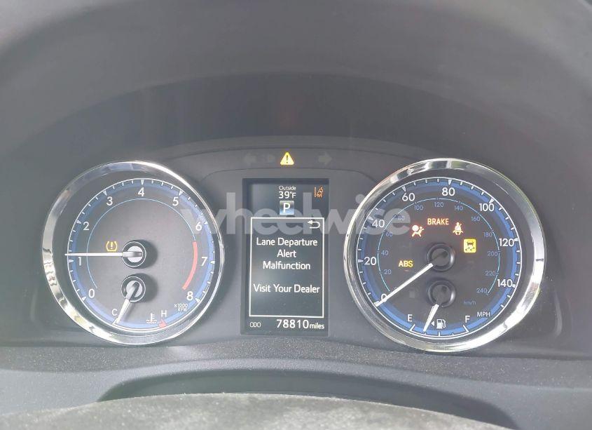 Photo 7 of 2017 Toyota Corolla SE (VIN 2T1BURHE5HC927658)