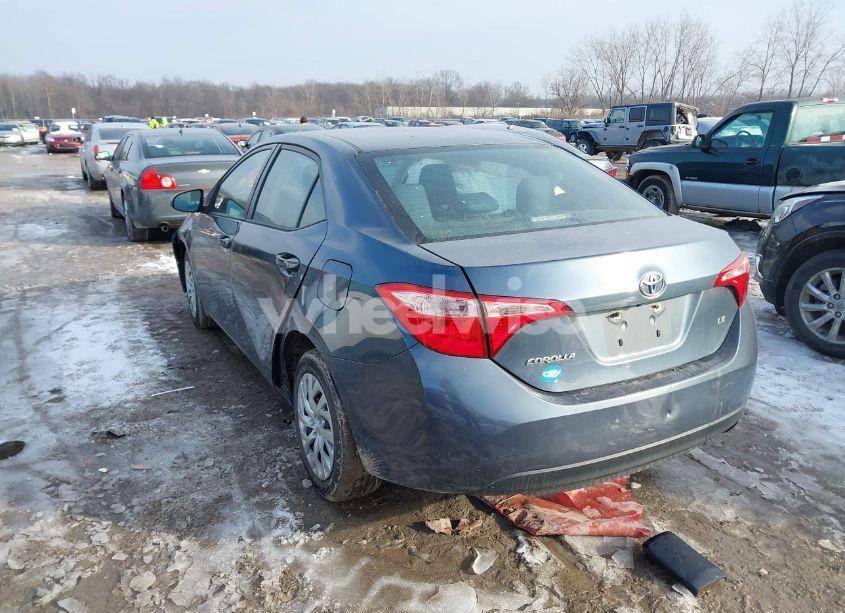 Photo 3 of 2017 Toyota Corolla LE (VIN 2T1BURHE5HC932679)