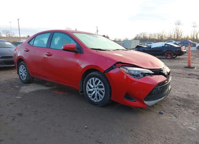 2017 Toyota Corolla LE (VIN 2T1BURHE5HC943763) main photo