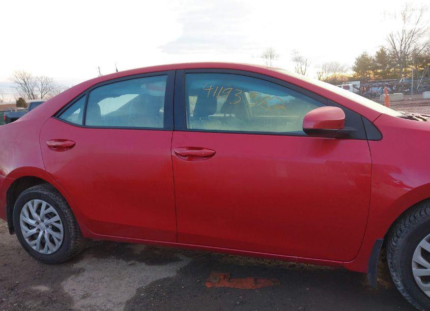 Photo 13 of 2017 Toyota Corolla LE (VIN 2T1BURHE5HC943763)