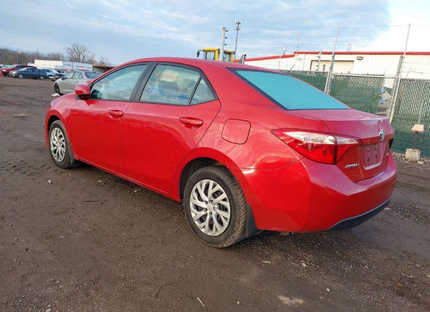 Photo 3 of 2017 Toyota Corolla LE (VIN 2T1BURHE5HC943763)