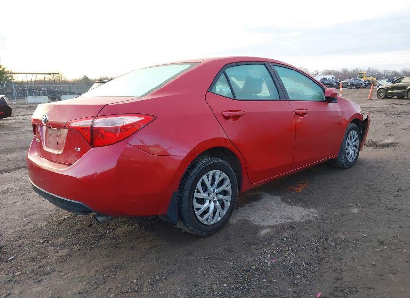 Photo 4 of 2017 Toyota Corolla LE (VIN 2T1BURHE5HC943763)