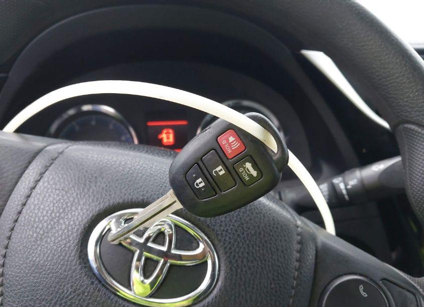 Photo 11 of 2017 Toyota Corolla LE (VIN 2T1BURHE5HC945092)