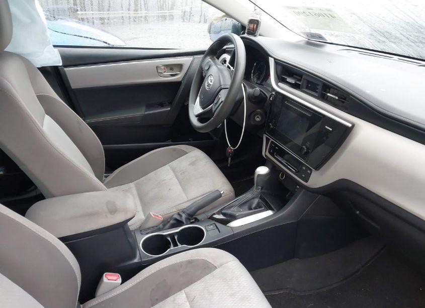 Photo 5 of 2017 Toyota Corolla LE (VIN 2T1BURHE5HC945092)