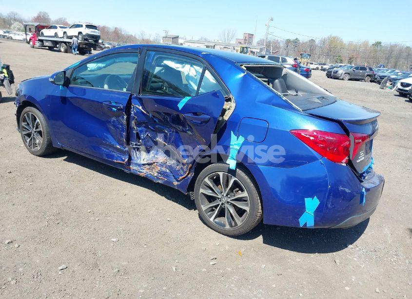 Photo 3 of 2017 Toyota Corolla SE (VIN 2T1BURHE5HC945562)