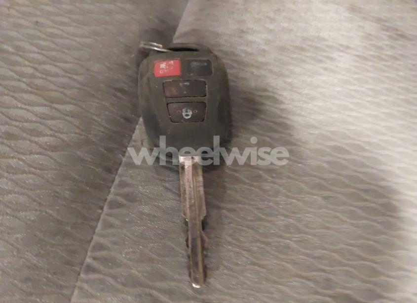 Photo 11 of 2017 Toyota Corolla LE (VIN 2T1BURHE5HC949997)