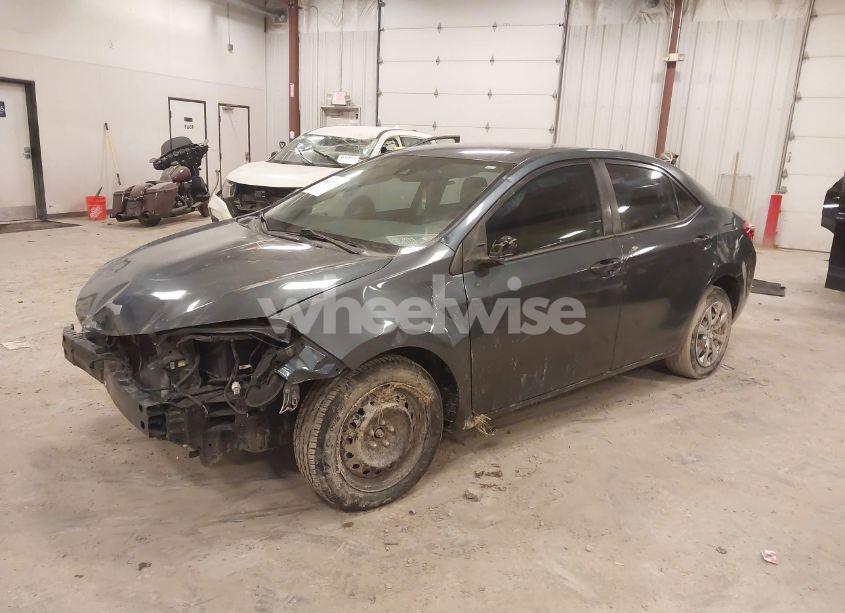 Photo 2 of 2017 Toyota Corolla LE (VIN 2T1BURHE5HC949997)