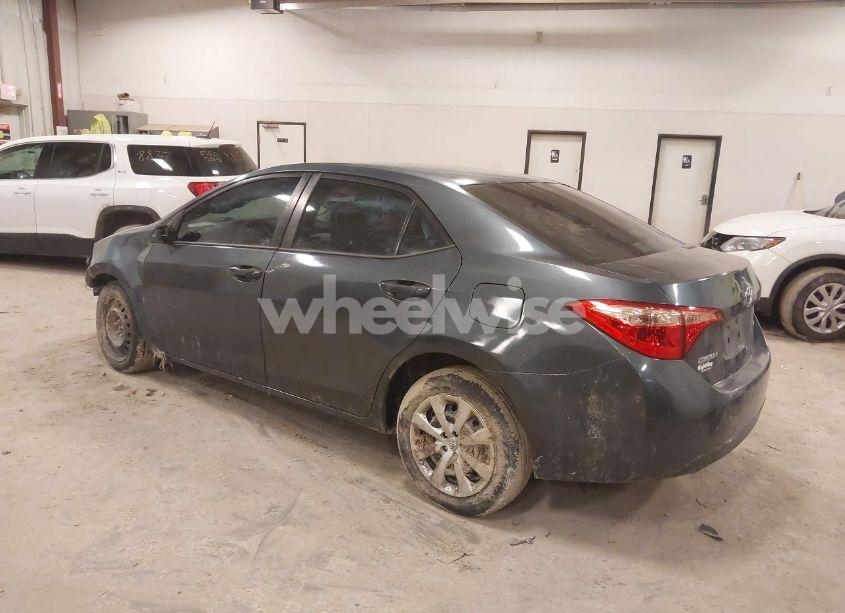 Photo 3 of 2017 Toyota Corolla LE (VIN 2T1BURHE5HC949997)