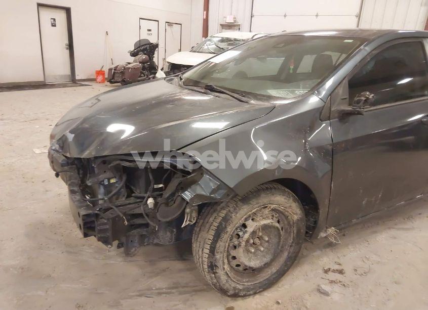 Photo 6 of 2017 Toyota Corolla LE (VIN 2T1BURHE5HC949997)