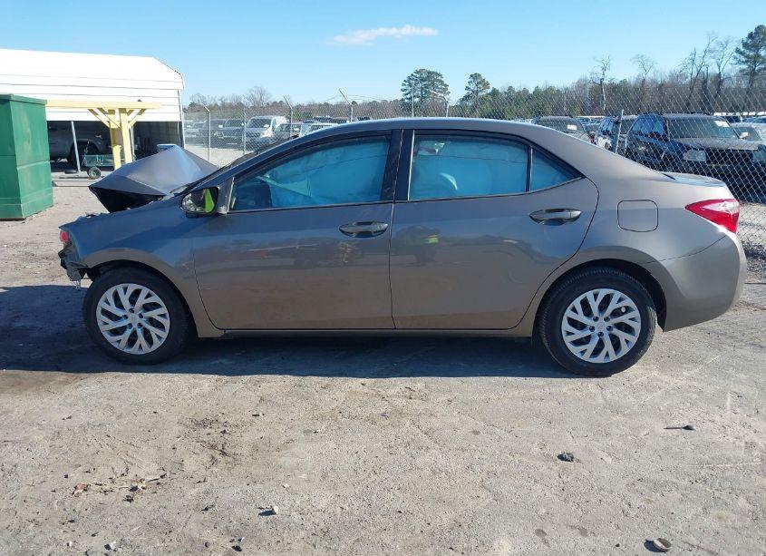 Photo 14 of 2017 Toyota Corolla LE (VIN 2T1BURHE5HC953970)