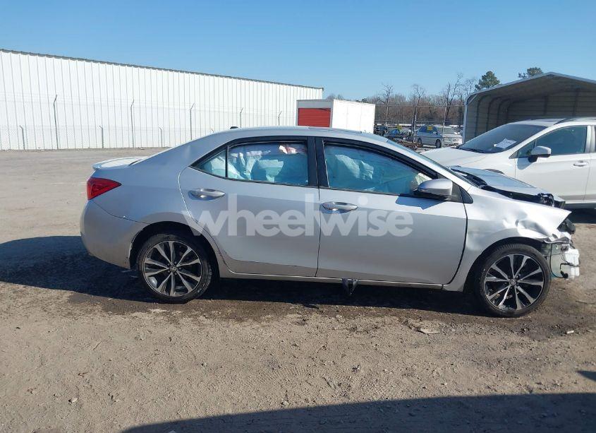 Photo 13 of 2017 Toyota Corolla SE (VIN 2T1BURHE5HC958036)