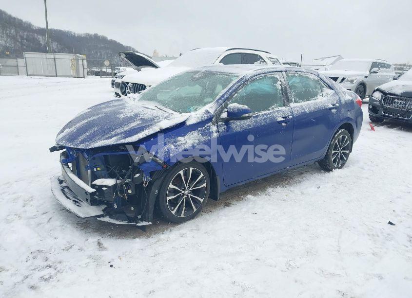 Photo 2 of 2017 Toyota Corolla SE (VIN 2T1BURHE5HC960157)