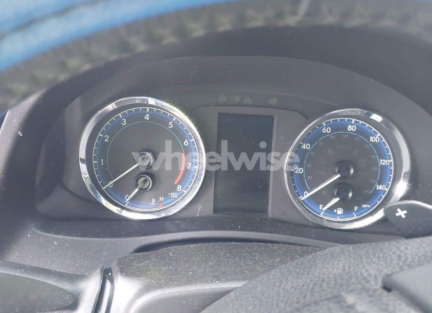 Photo 7 of 2017 Toyota Corolla SE (VIN 2T1BURHE5HC961776)