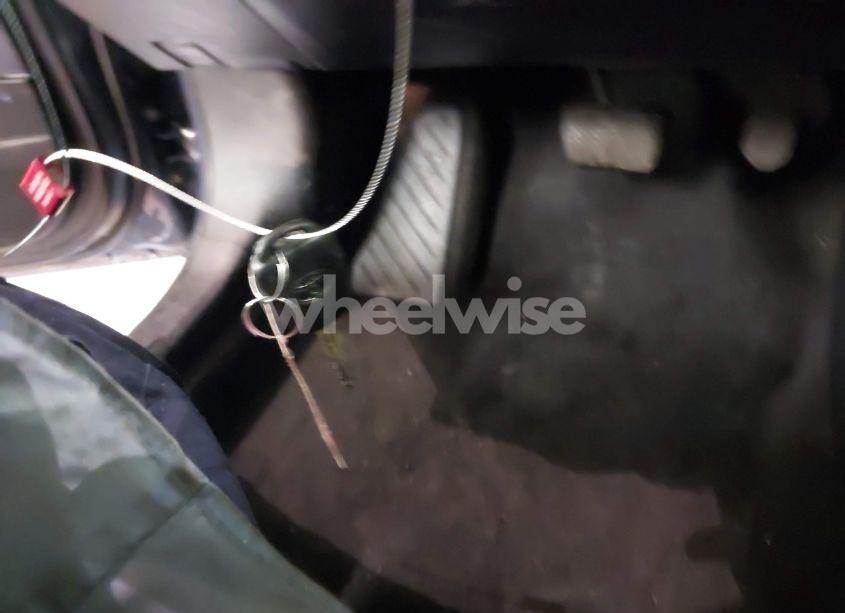 Photo 11 of 2017 Toyota Corolla LE (VIN 2T1BURHE5HC963270)