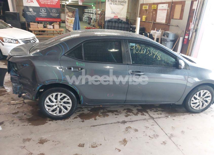 Photo 14 of 2017 Toyota Corolla LE (VIN 2T1BURHE5HC963270)