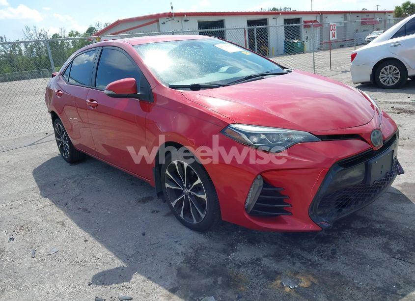 2018 Toyota Corolla SE (VIN 2T1BURHE5JC004022) main photo