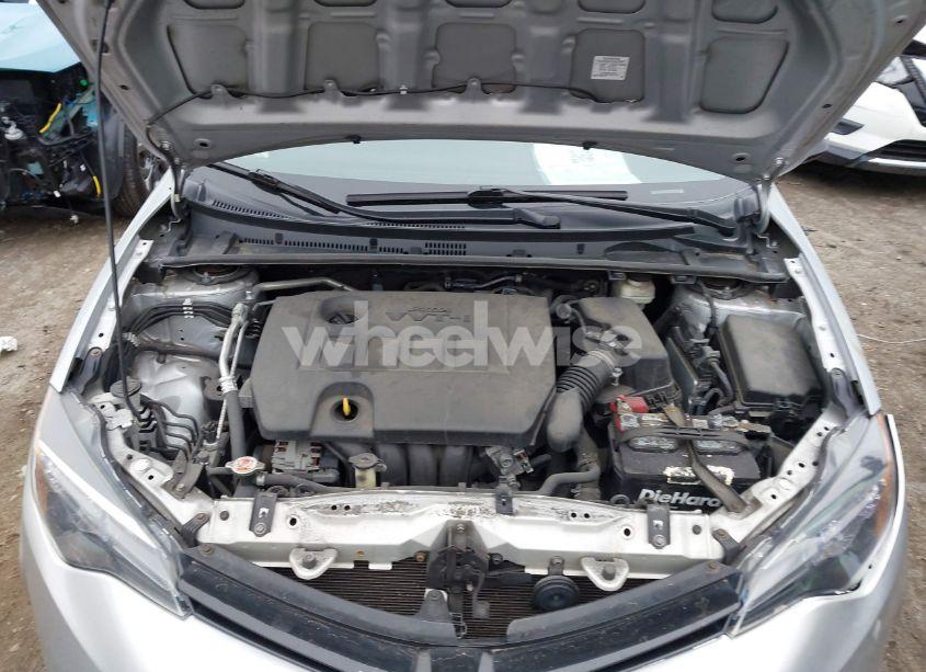 Photo 10 of 2018 Toyota Corolla LE (VIN 2T1BURHE5JC007745)