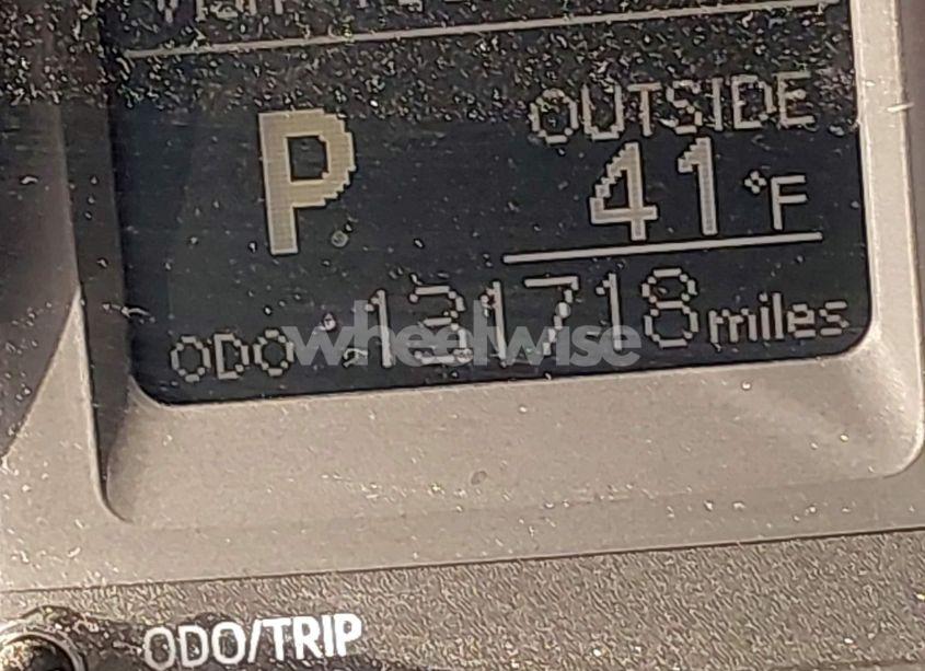 Photo 15 of 2018 Toyota Corolla LE (VIN 2T1BURHE5JC013108)