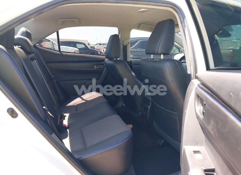 Photo 8 of 2018 Toyota Corolla SE (VIN 2T1BURHE5JC016011)